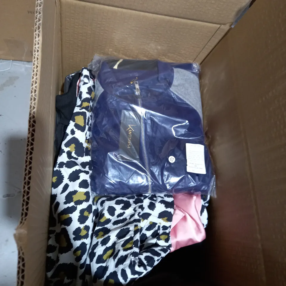 box of 10 clothes to include jogging bottoms, skirts, dresses, t-shirts etc