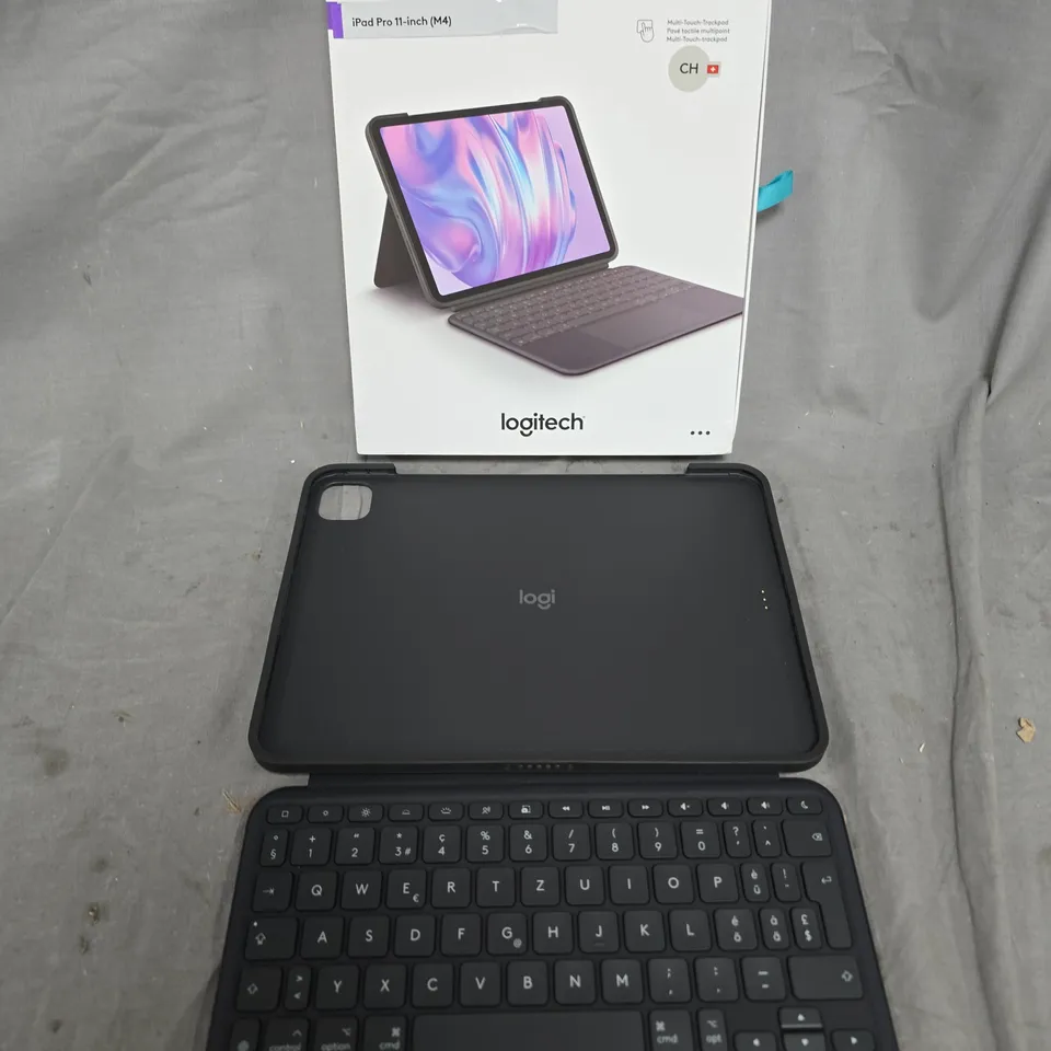 LOGITECH COMBO TOUCH IPAD PRO 11" KEYBOARD (SWISS LAYOUT) 