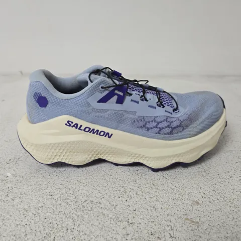 UNBOXED PAIR OF SALOMON WOMEN'S ULTRA GLIDE 4 TRAIL RUNNING SHOE IN THE BRUNNERA BLUE / VANILLA ICE / DEEP BLUE COLORWAY - UK 5.5