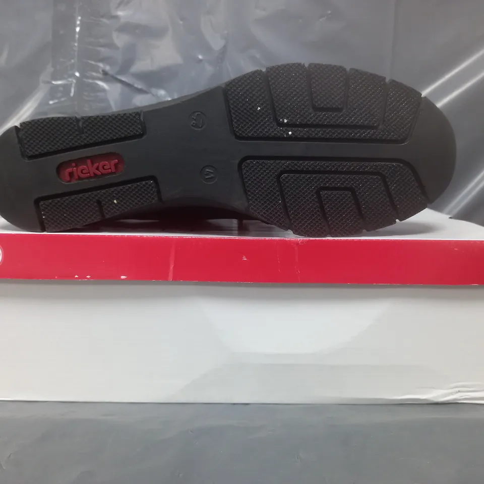 BOXED PAIR OF RIEKER WEDGE TRAINERS IN BLACK SIZE 7.5