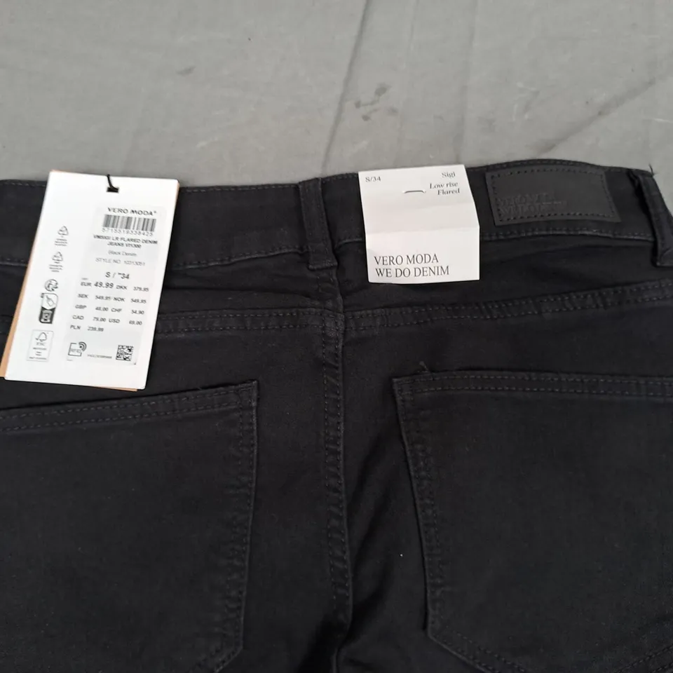 VERO MODA LOW RISE FLARED BLACK JEANS - S / 34"