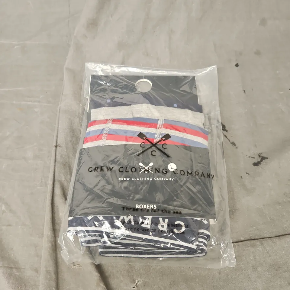 CREW CLOTHING COMPANY 3 PACK BOXERS IN NAVY/GREY/RED SIZE L