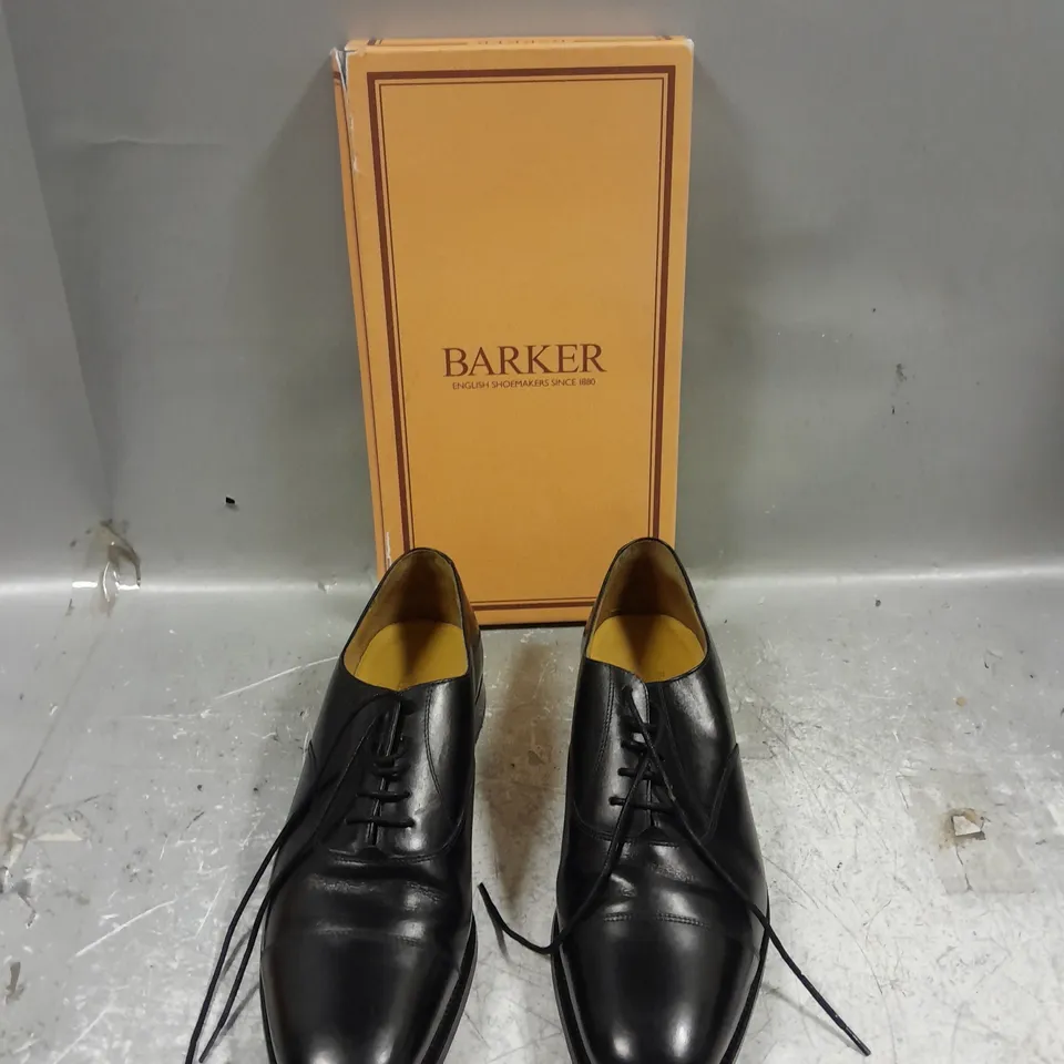 BOXED PAIR OF BARKER LUTON CAFT LACE UP BLACK SIZE 10