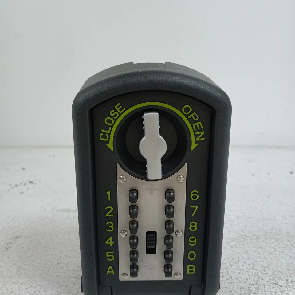 KEYGUARD DIGITALXL HIGH SECURITY KEY SAFE – BOXED (BURTON SAFES)