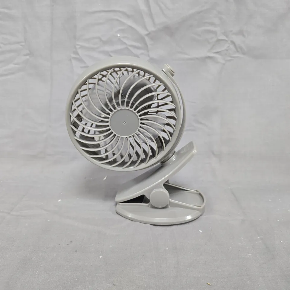 OXYCOOL CLIP-ON TILT FAN – RECHARGEABLE USB DESK FAN (SUM-5285)