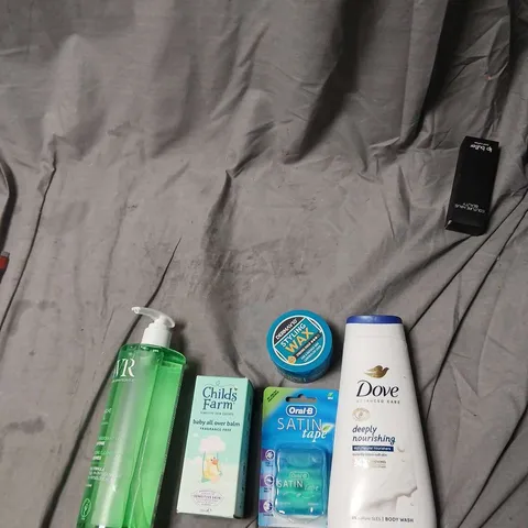 APPROXIMATEY 20 ASSORTED HEALTH AND BEAUTY PRODUCTS TO INCLUDE SATIN TAPE -BAMBOO TOOTHBRUSH - DOVE CARE .
