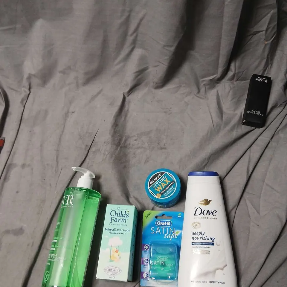 APPROXIMATEY 20 ASSORTED HEALTH AND BEAUTY PRODUCTS TO INCLUDE SATIN TAPE -BAMBOO TOOTHBRUSH - DOVE CARE .