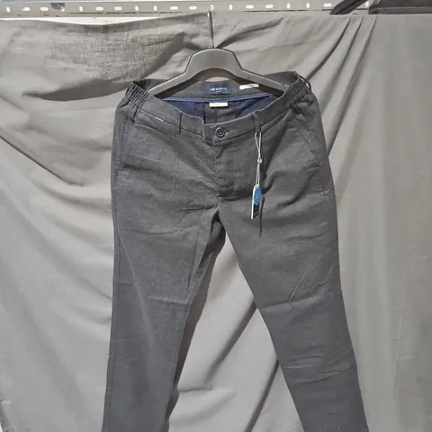 MR MARVIS TROUSERS β STYLE SU-78015, COLOUR STORMS, WAIST 34 IN, INSEAM 32 IN