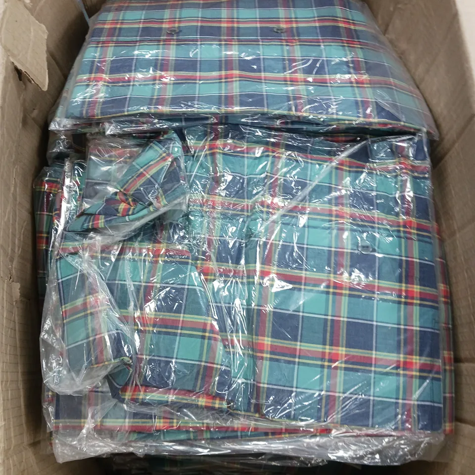 APPROXIMATELY 90 CHECK NIGHT SHIRTS IN GREEN SIZE M