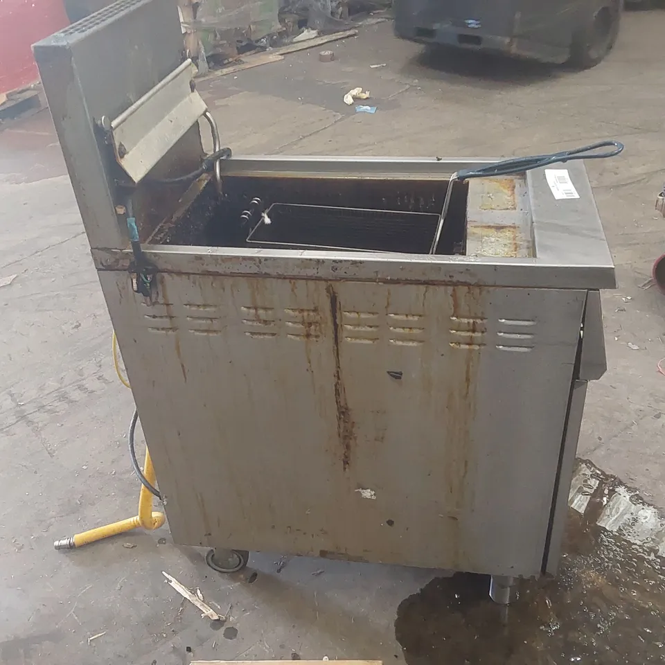 FALCON COMMERCIAL GAS FRYER