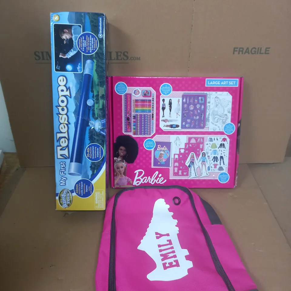 BOX OF APPROXIMATELY 5 ASSORTED ITEMS TO INCLUDE - TELESCOPE , BARBIE LARGE ART SET , BAG ETC