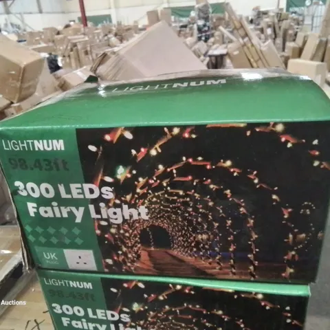 BOXED 300 FAIRY LIGHTS SET.