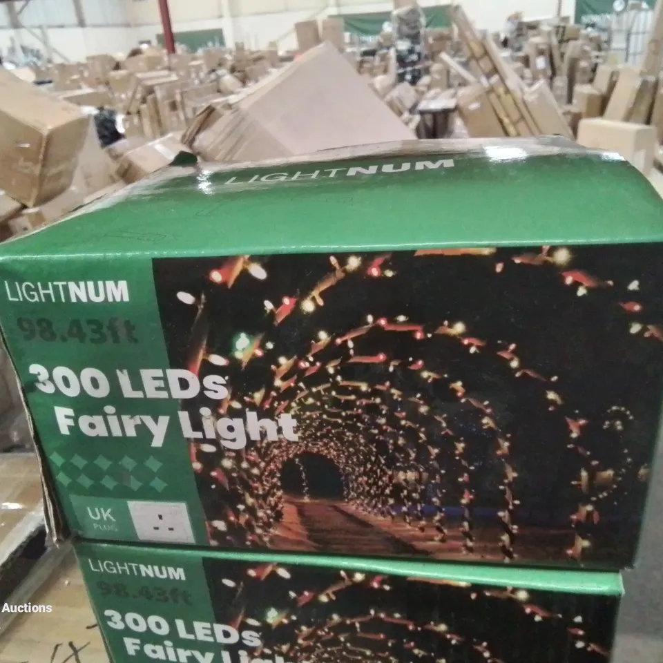 BOXED 300 FAIRY LIGHTS SET.