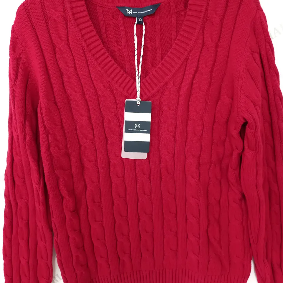 CREW CLOTHING HERITAGE CABLE V-NECK JUMPER IN WINE - 10