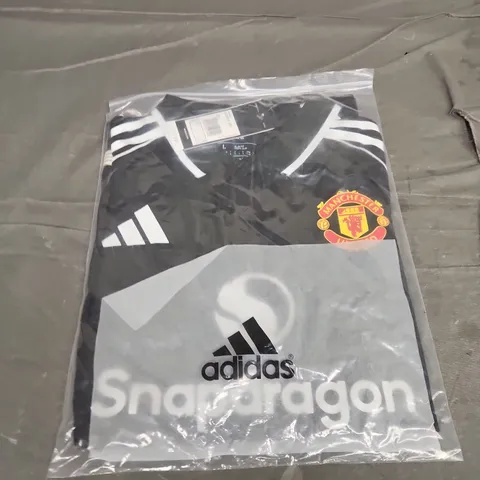 BAGGED MANCHESTER UNITED FC AWAY JERSEY - SIZE LARGE 
