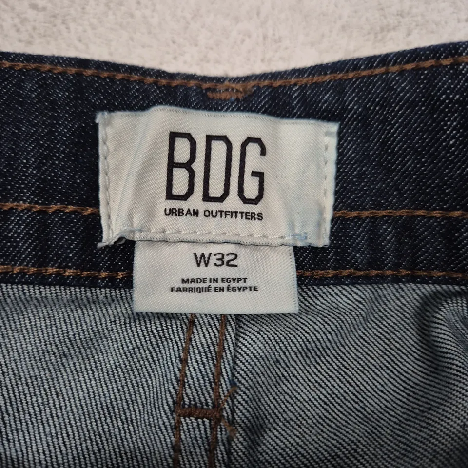 BDG DENIM SHORTS – UK 32 (W32) – URBAN OUTFITTERS