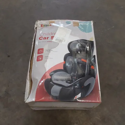 BOXED KIDOOLA CHILDREN'S CAR SEAT