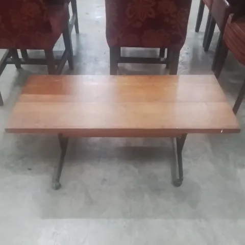 SMALL SOLID WOOD TOP BENCH ON CASTORS