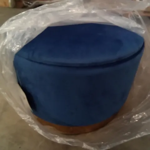 BOXED ROUND BLUE OTTOMAN