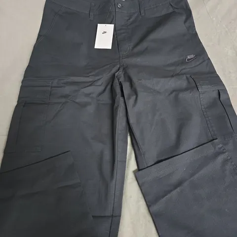 NIKE STANDARD FIT BLACK TROUSERS - 34X30