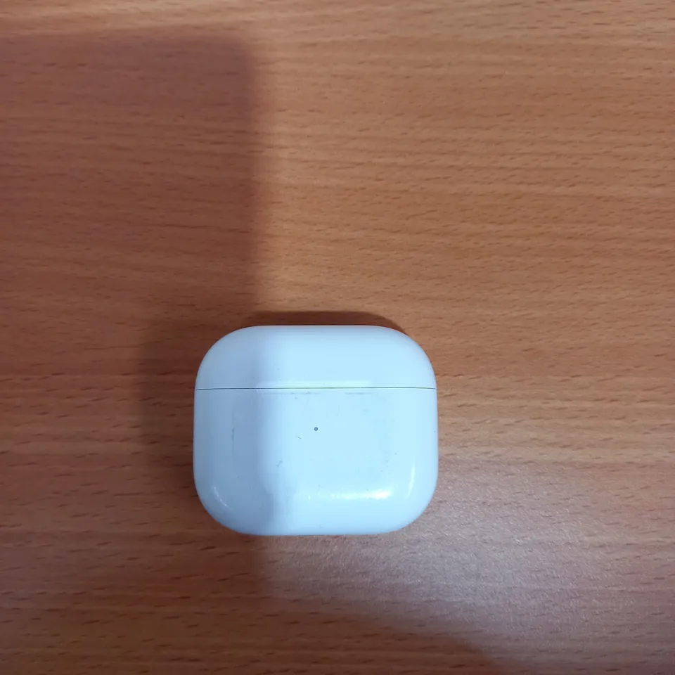 APPLE AIRPOD 3RD GENERATION