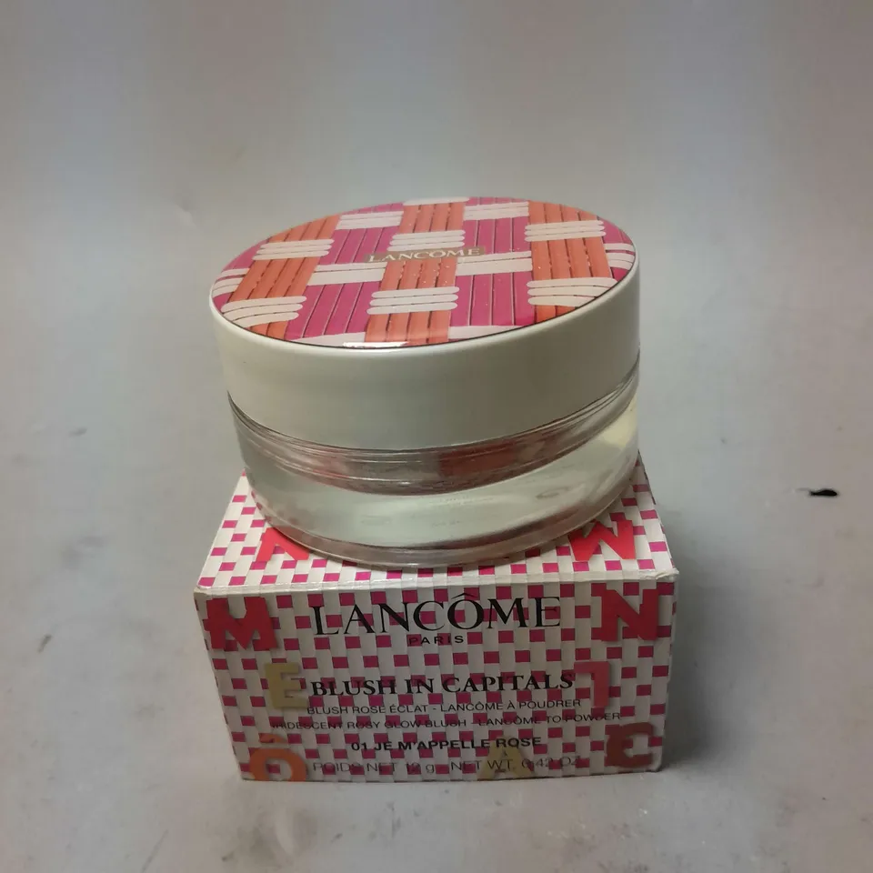 LANCOME LADIES CAFE BONHEUR LE HARMONY BLUSH IN CAPITALS 0.42 OZ #01 JE M'APPELLE ROSE MAKEUP