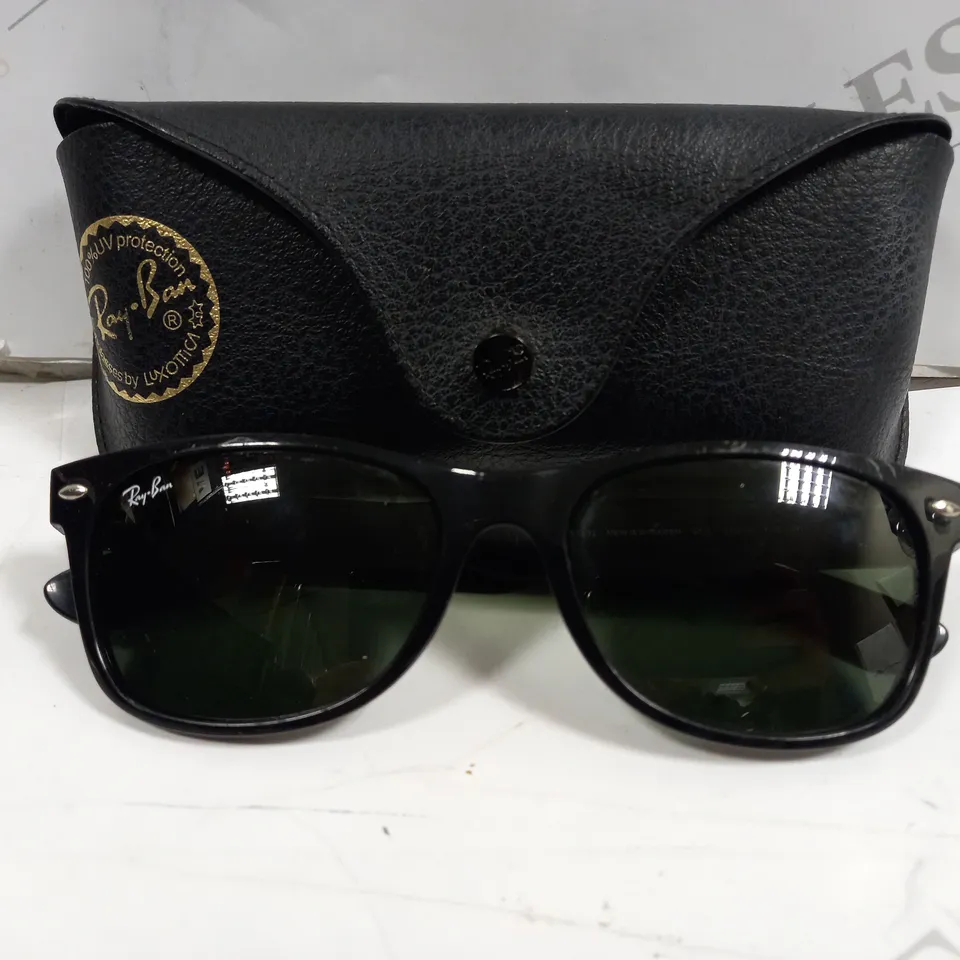 RAY-BAN RB2132 NEW WAYFARER BLACK SUNGLASSES 