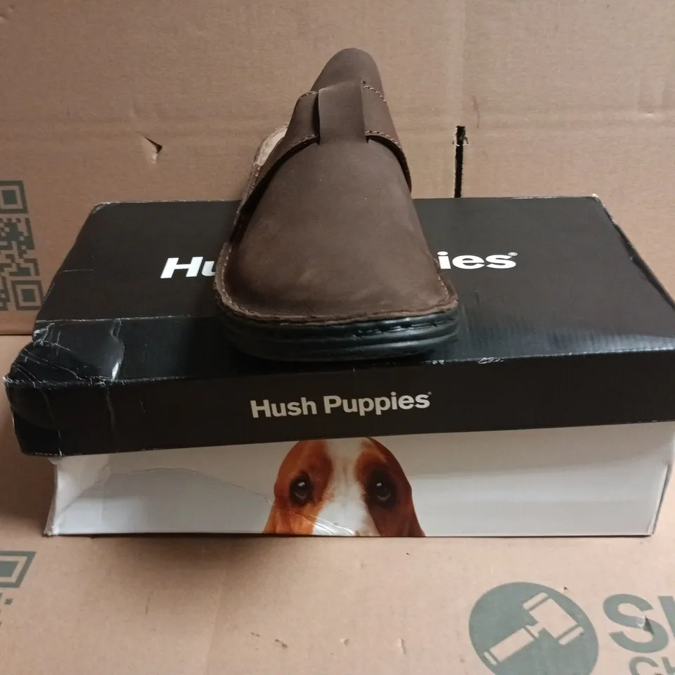 BOXED PAIR OF HUSH PUPPIES SHOES IN BROWN SIZE UK 11