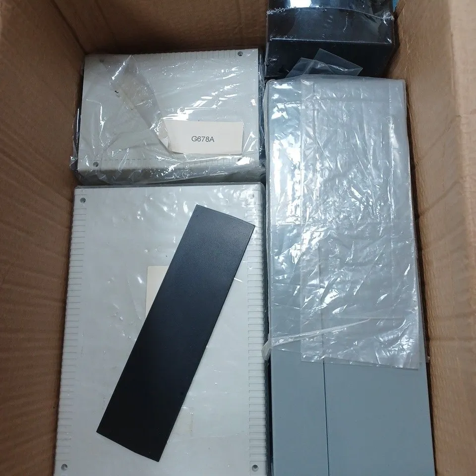 BOX OF ASSORTED METAL CONTAINERS AND METAL STORAGE CONTAINERS 