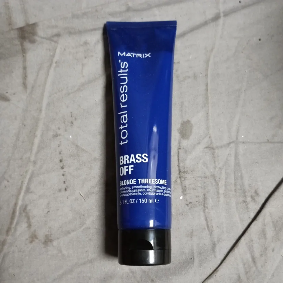 APPROXIMATELY 6 MATRIX TOTAL RESULTS BRASS OFF BLONDE THREESOME 150ML