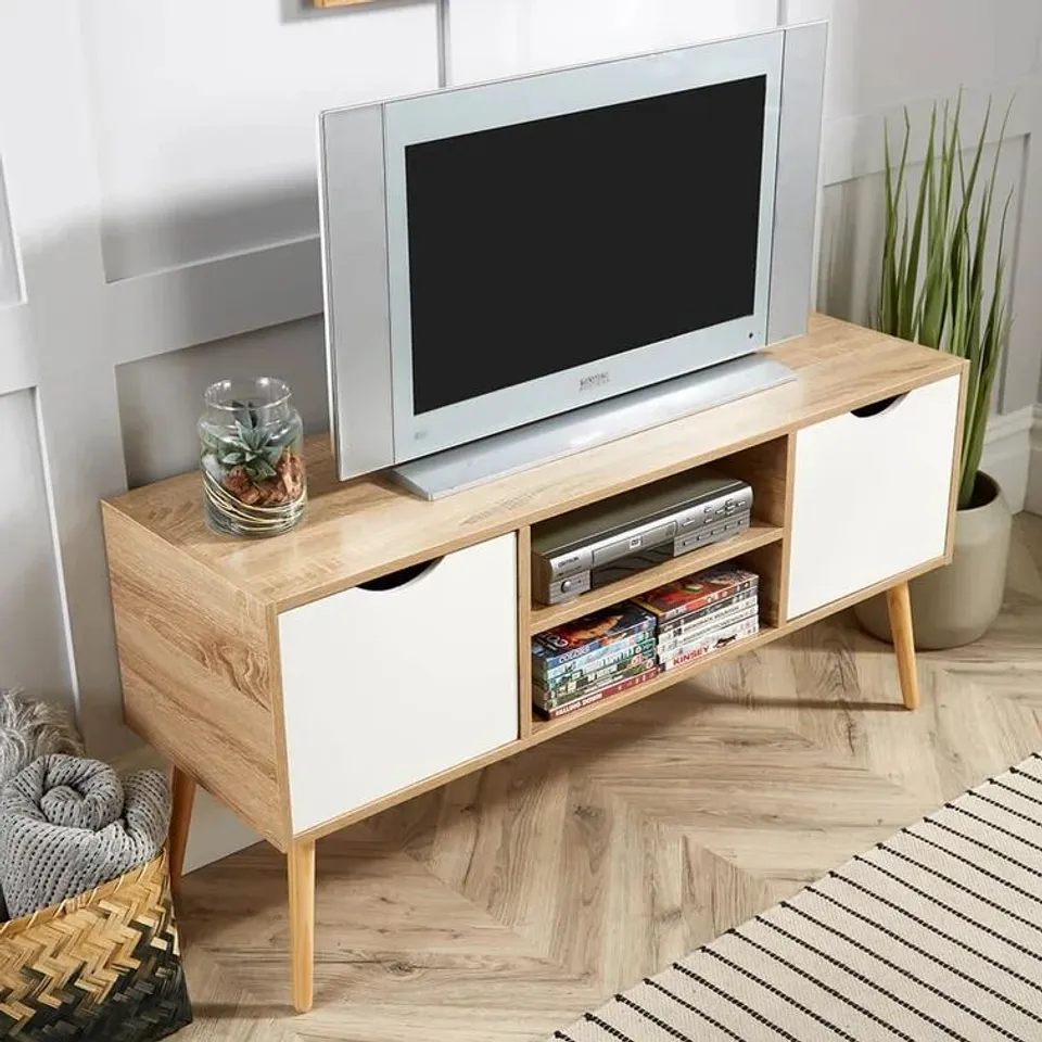 BOXED KENNEDY TV STAND FOR TVS UPTO 50" IN OAK 