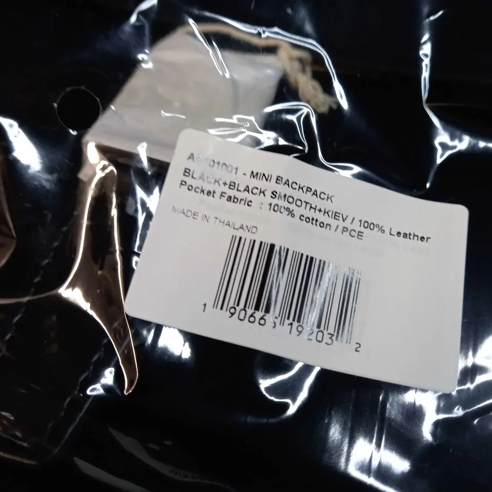 PACKAGED DR MARTENS BLACK/YELLOW DETAILED BACK PACK