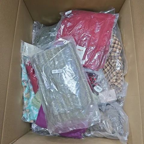 BOX OF APPROXIMATELY 25 ASSORTED CLOTHING ITEMS IN VARIOUS COLOURS , STYLES AND SIZES