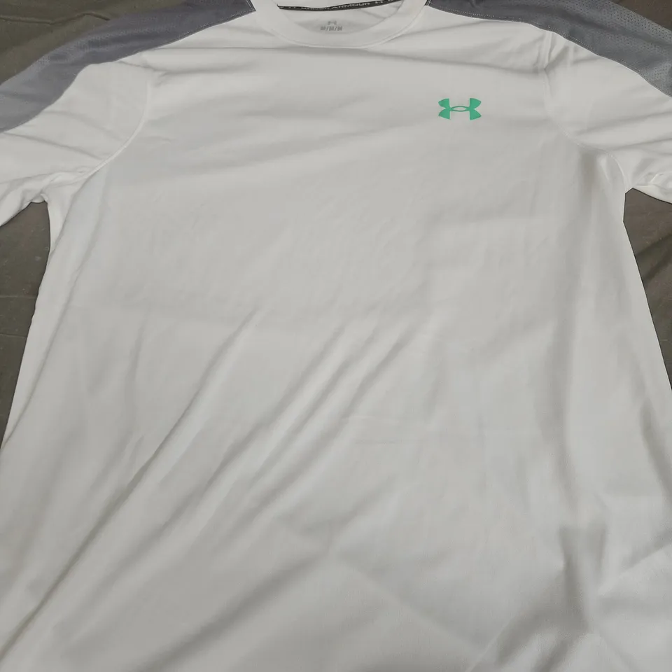 UNDER ARMOUR T-SHIRT – SIZE M