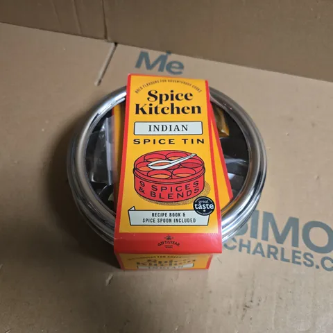 SPICE KITCHEN INDIAN SPICE TIN WITH RECIPE BOOK & SPOON – BOXED
