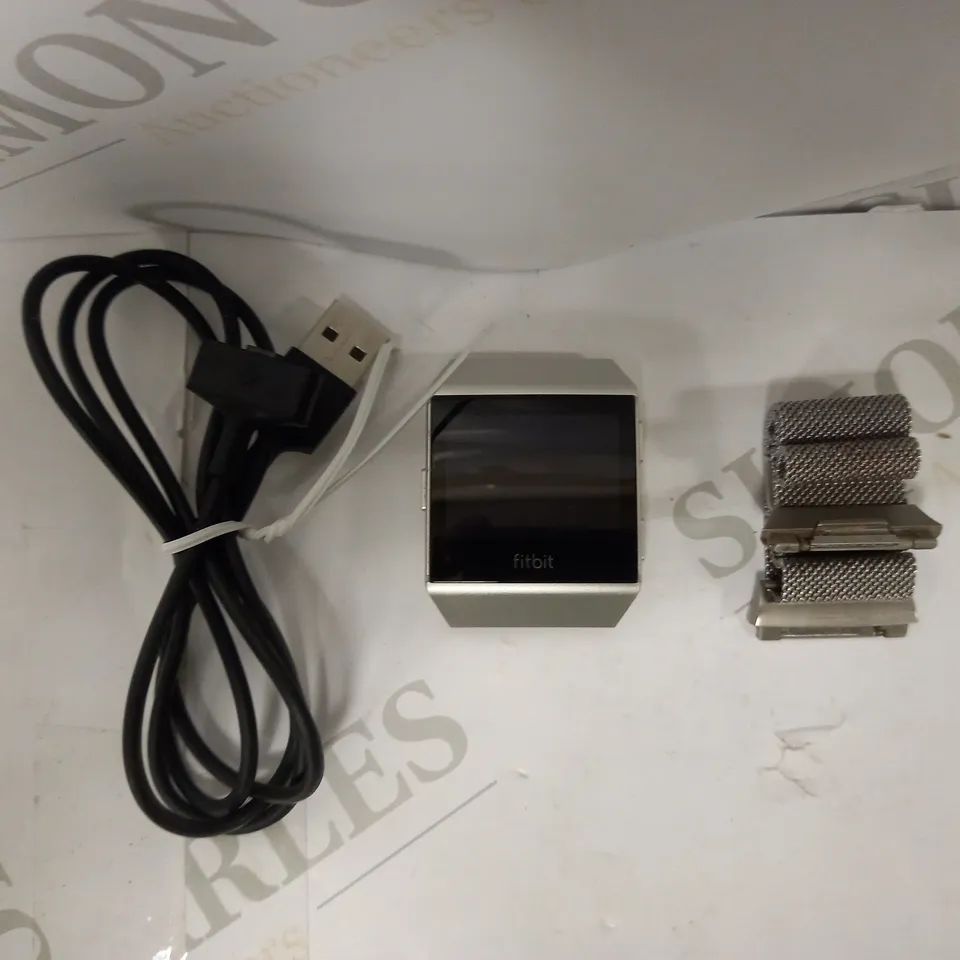 FITBIT - IONIC (FB503) SMARTWATCH