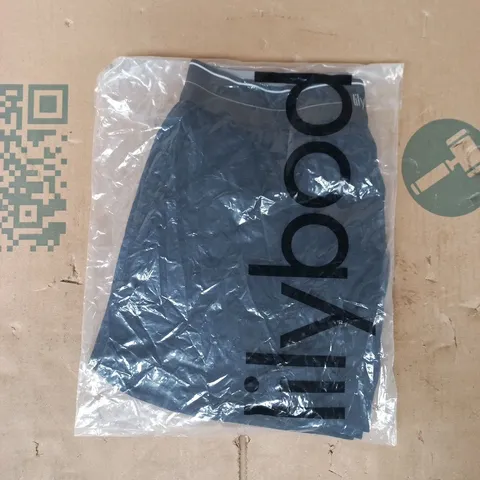 BAGGED LILYBOD TALITA SPORT SHORTS IN MIDNIGHT SIZE SMALL