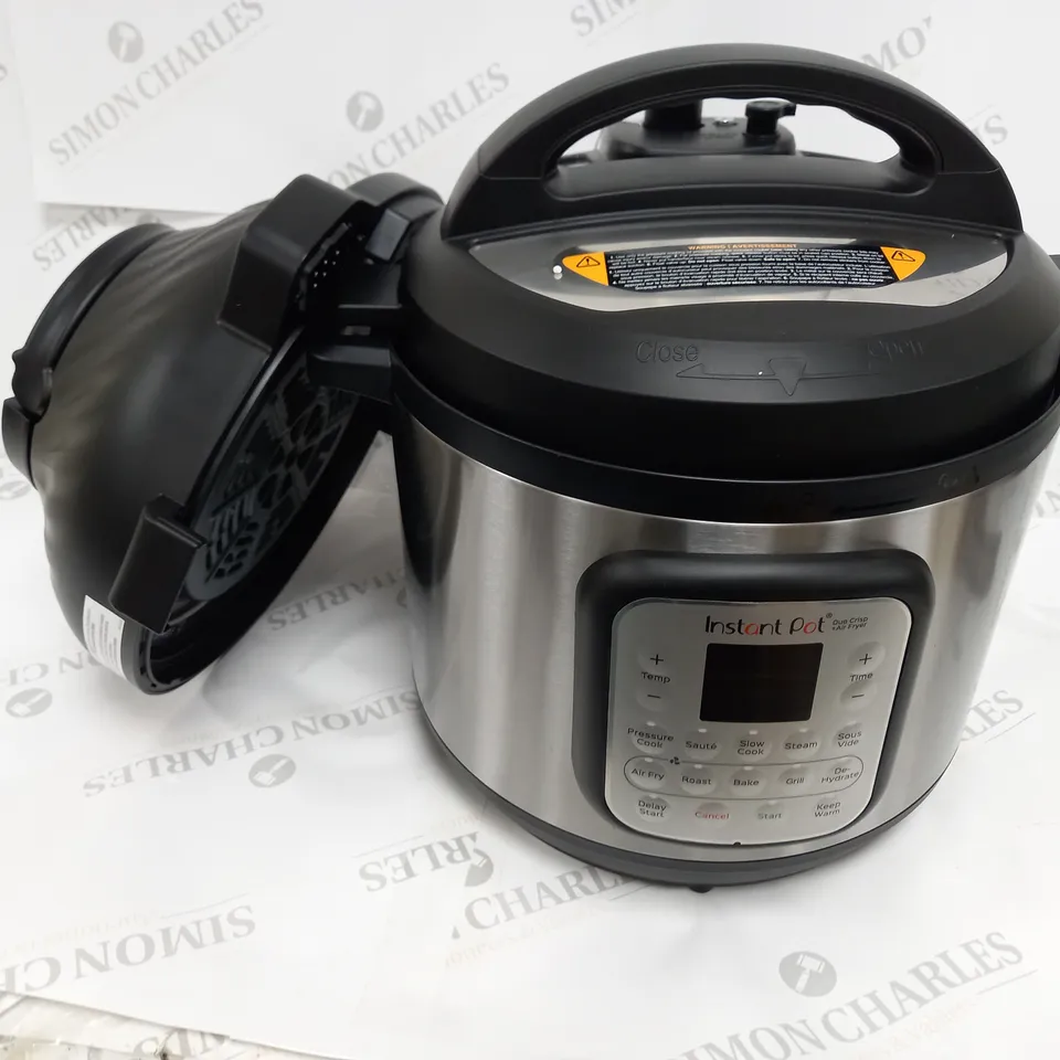 BOXED INSTANT POT PRO CRISP + AIR FRYER