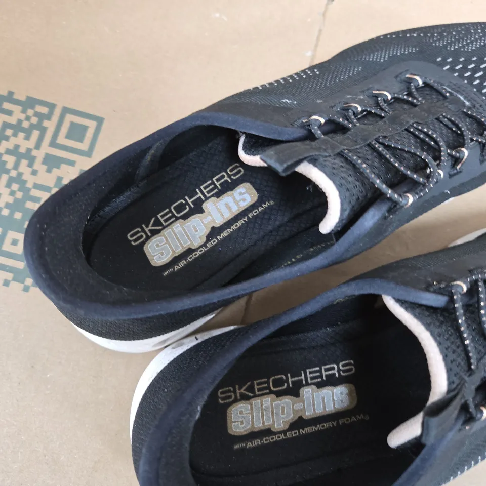 SKECHERS SLIP-INS KNIT TRAINERS – MEN'S, UK 7 (US 10), BLACK