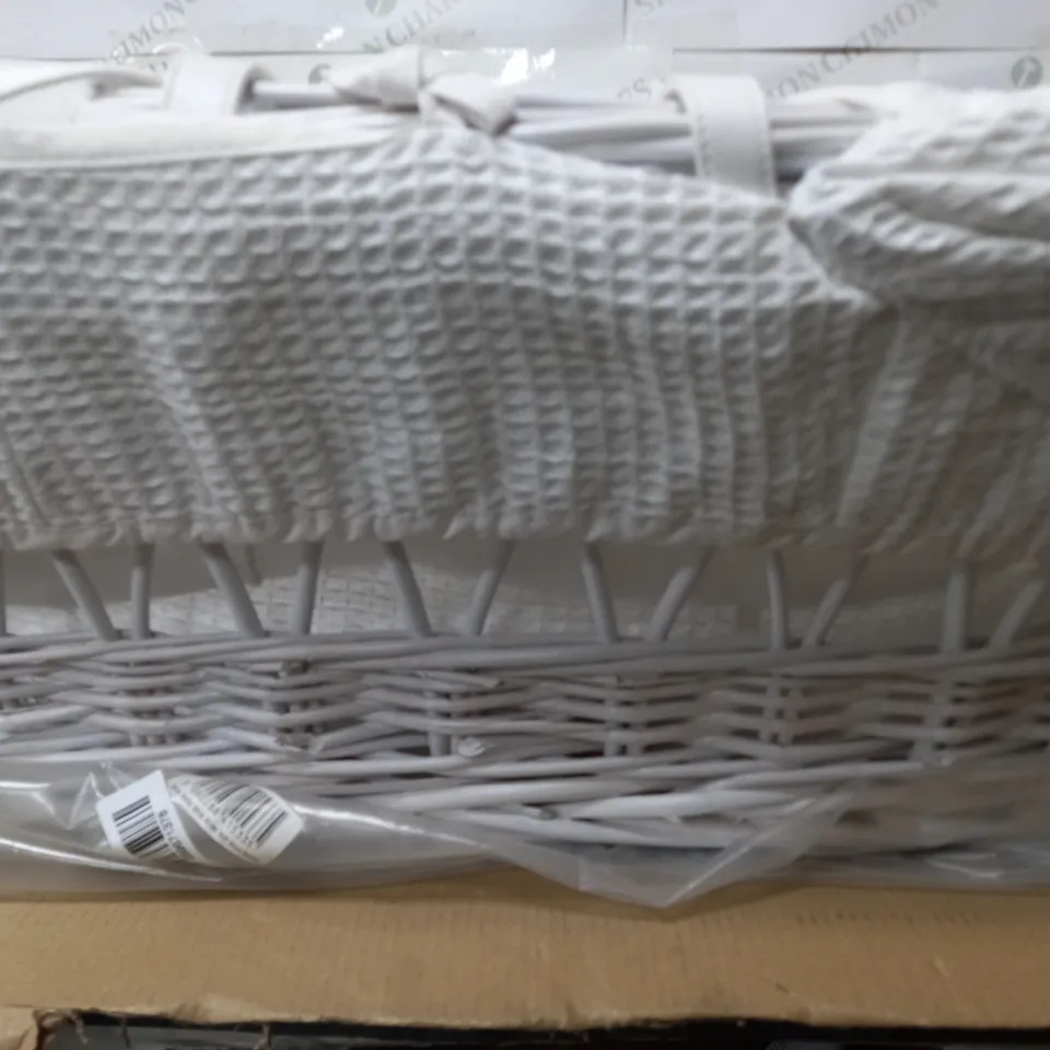 KINDER VALLEY HANDMADE WICKER MOSES BASKET