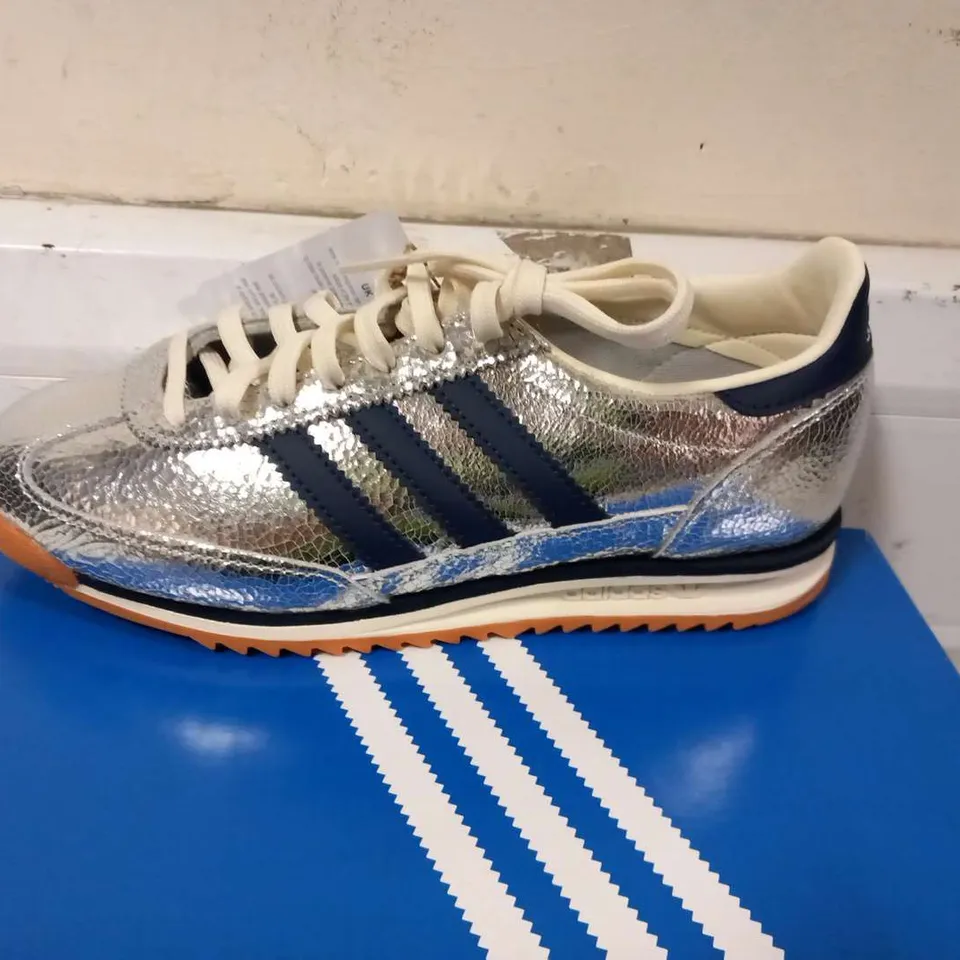 BOXED ADIDAS SL 72 OG SIZE 4