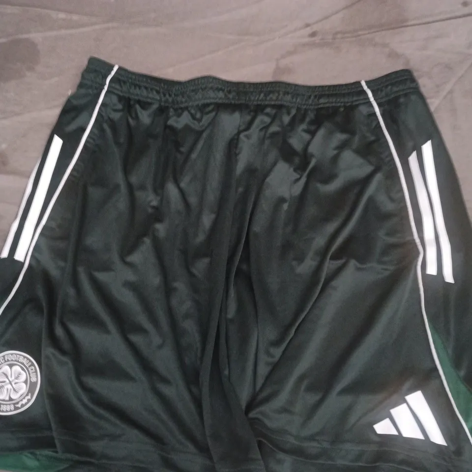 ADIDAS CELTIC FC SHORTS – GREEN, UK 2XL