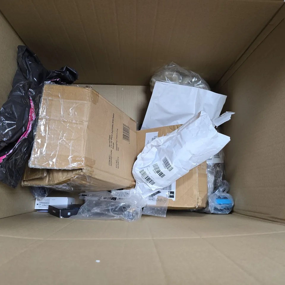 APPROXIMATELY 10 HOUSEHOLD ITEMS TO INCLUDE A CUSHION, CLOTHING AND SHOES