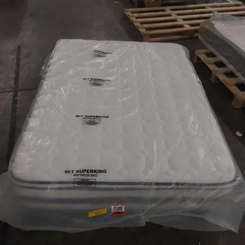 QUALITY BAGGED WALFORD GEL COOLING MEMORY FOAM HYBRID POCKET SPRING MATTRESS - 4'6 DOUBLE