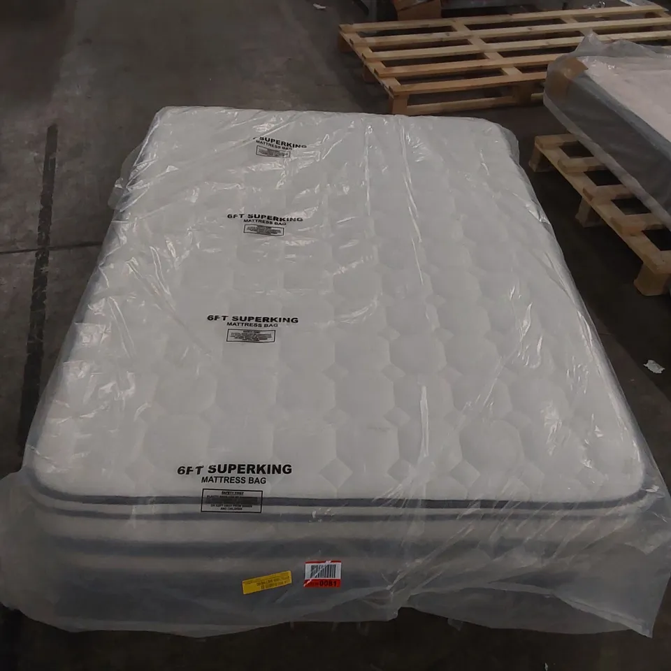 QUALITY BAGGED WALFORD GEL COOLING MEMORY FOAM HYBRID POCKET SPRING MATTRESS - 4'6 DOUBLE