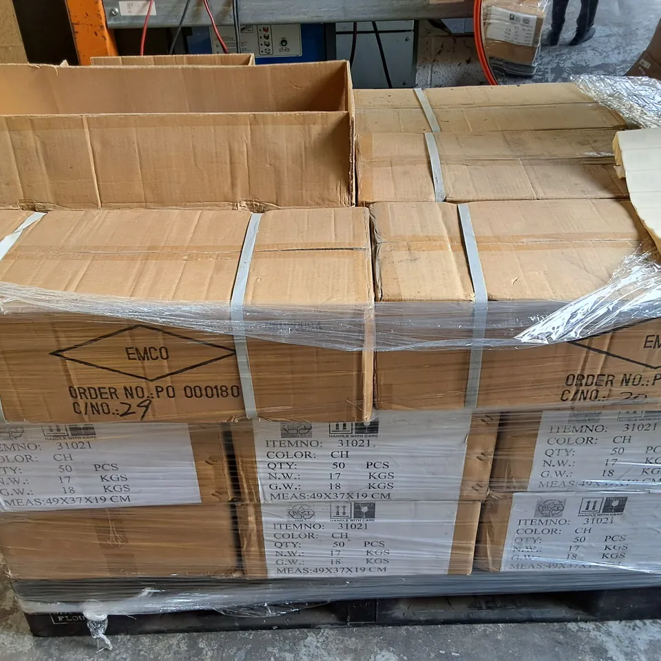 PALLET CONTAINING 17 MULTIPACK BOXES OF EMCOLITE LIGHTING ITEMS INCLUDES CAST UPRIGHTS AND CAST SURFACE SWIVEL FITTINGS