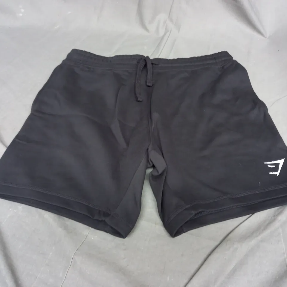 GYMSHARK CREST 7" SHORTS SIZE L
