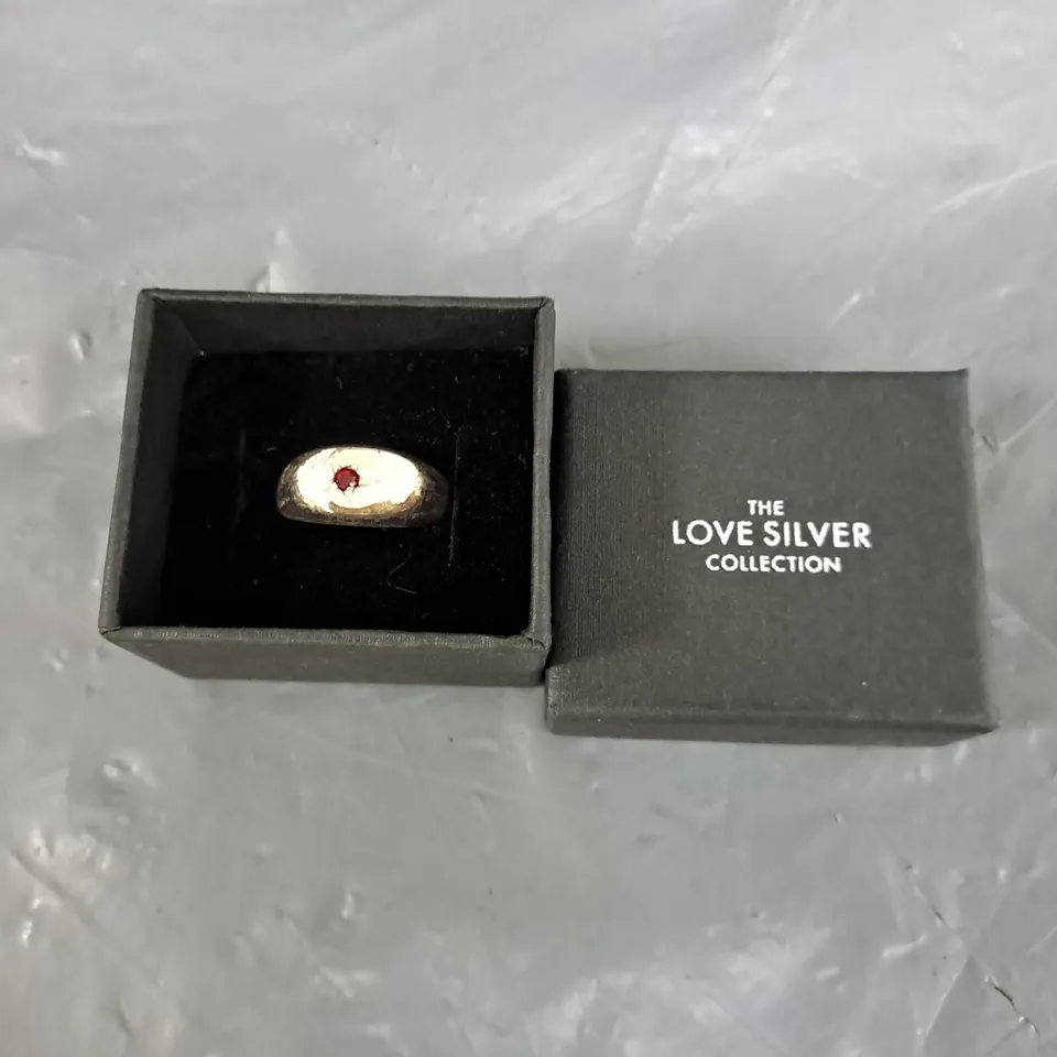 THE LOVE SILVER COLLECTION STERLING SILVER SIGNET RING WITH MOON DESIGN AND DIAMOND CUT CZ STONE