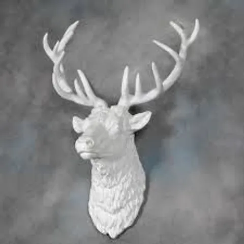 BRAND NEW BOXED HOMESDIRECT365 LARGE BRIGHT WHITE STAG WALL HEAD