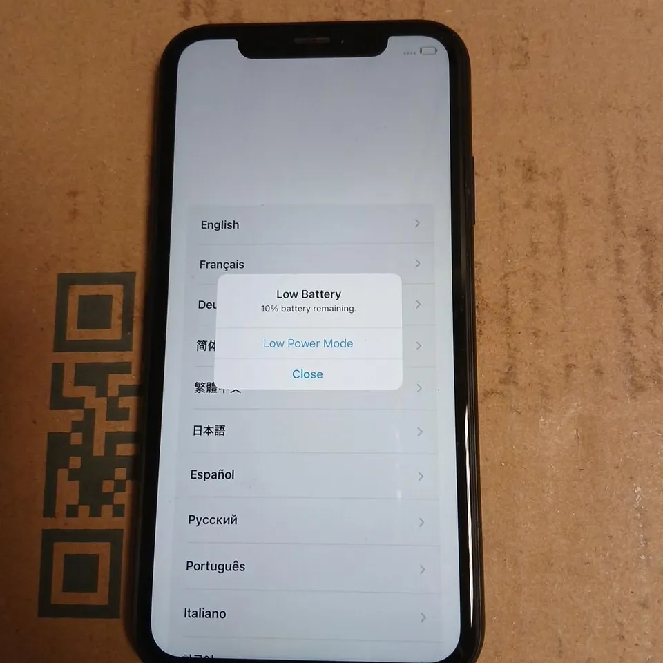 APPLE IPHONE (BLACK) SMARTPHONE – GLASS BACK, SINGLE REAR CAMERA